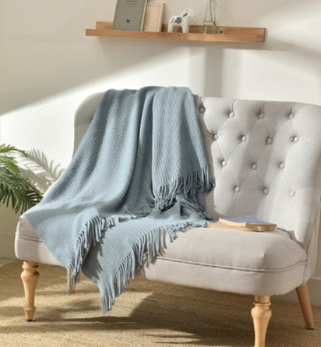Knitted Acrylic Tassel Throw Blanket