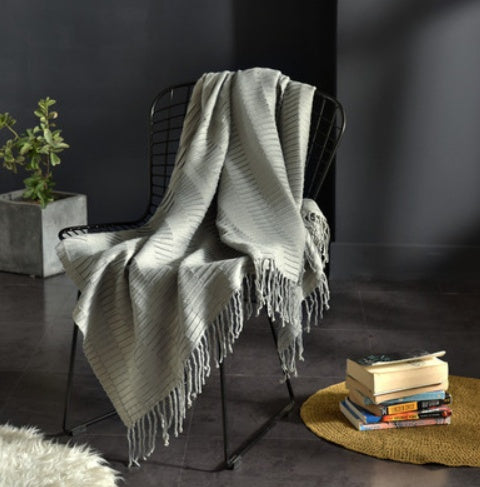 Knitted Acrylic Tassel Throw Blanket