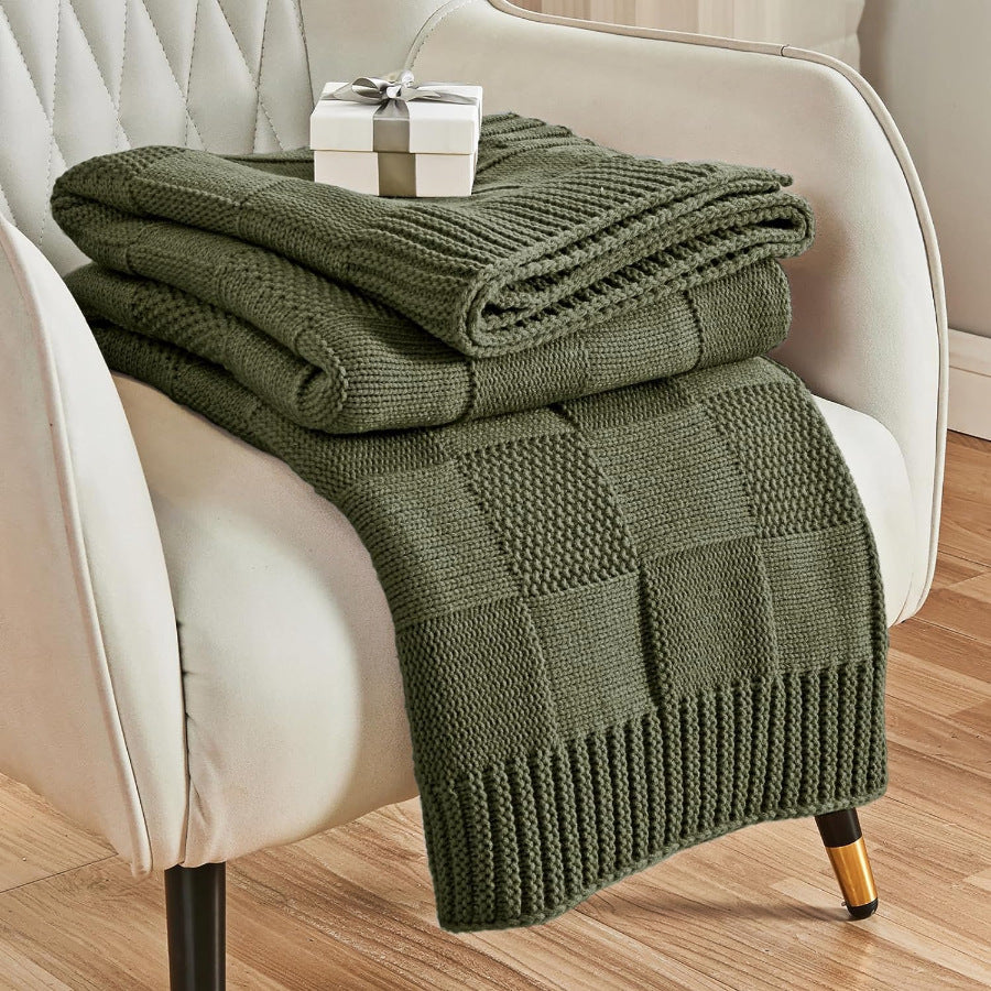 Retro Blanket – Bold Style Meets Everyday Comfort